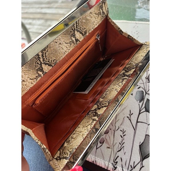 Faux Leather Brown Snakeskin Print Clutch/Wallet - Picture 5 of 10